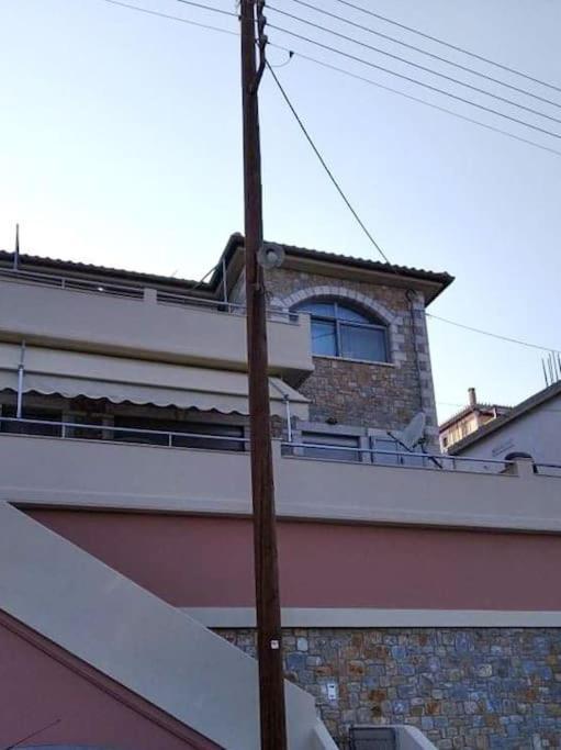 Golden Sunrise Apartment Gythio Bagian luar foto