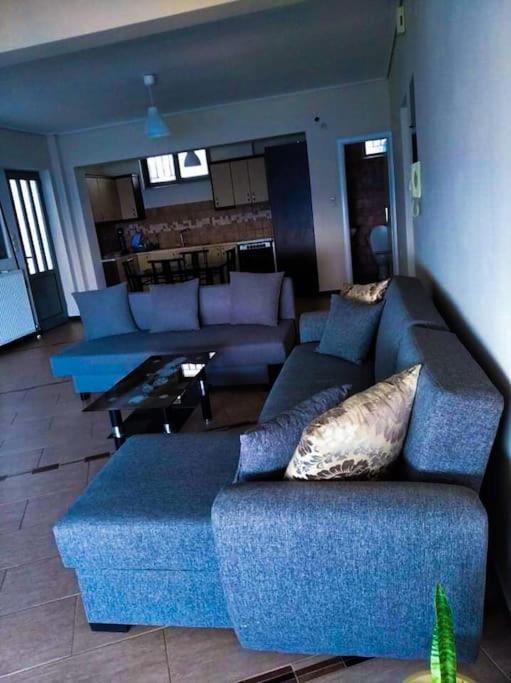 Golden Sunrise Apartment Gythio Bagian luar foto