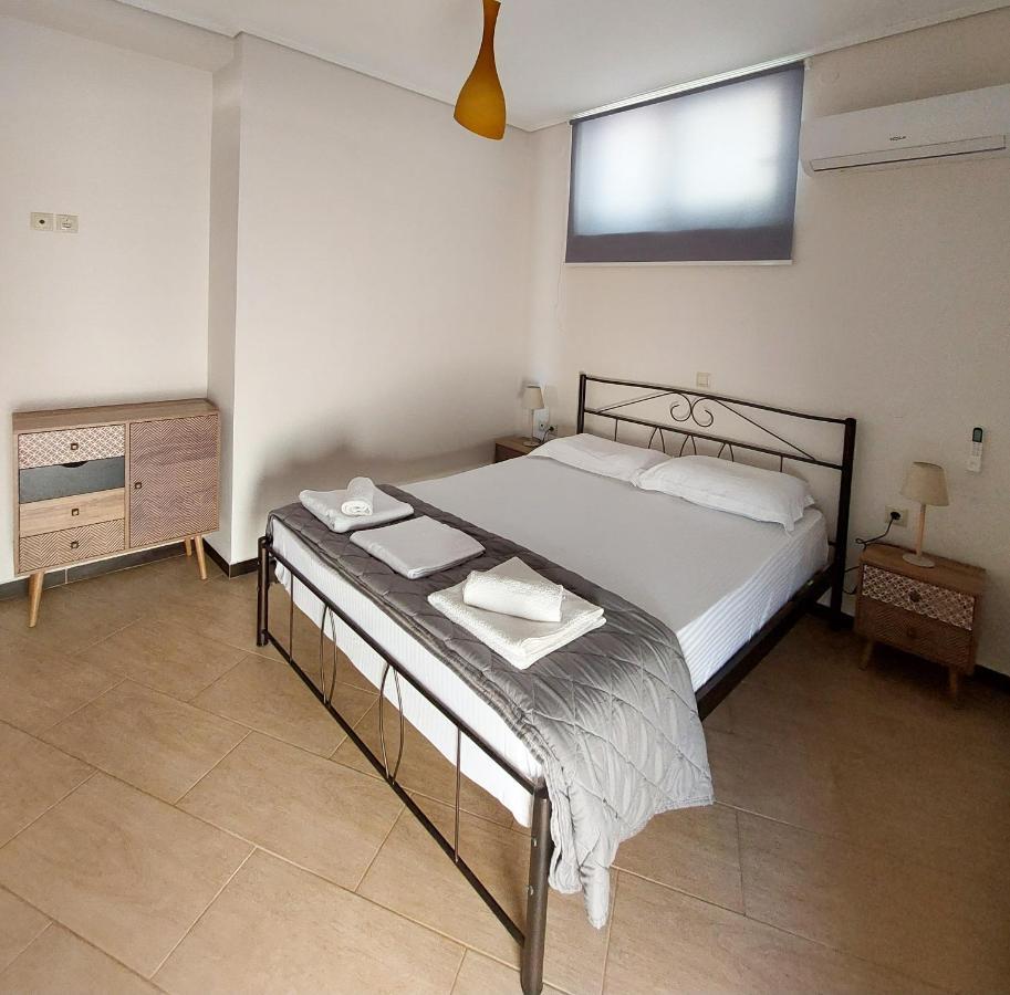Golden Sunrise Apartment Gythio Bagian luar foto