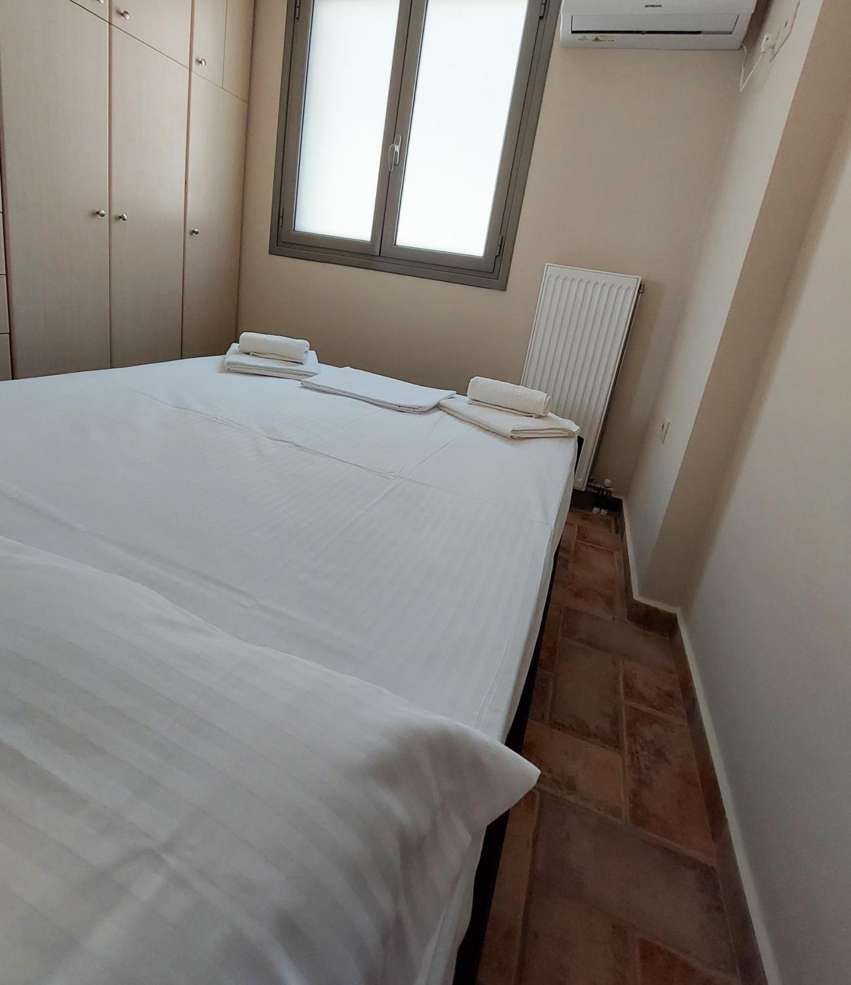 Golden Sunrise Apartment Gythio Ruang foto